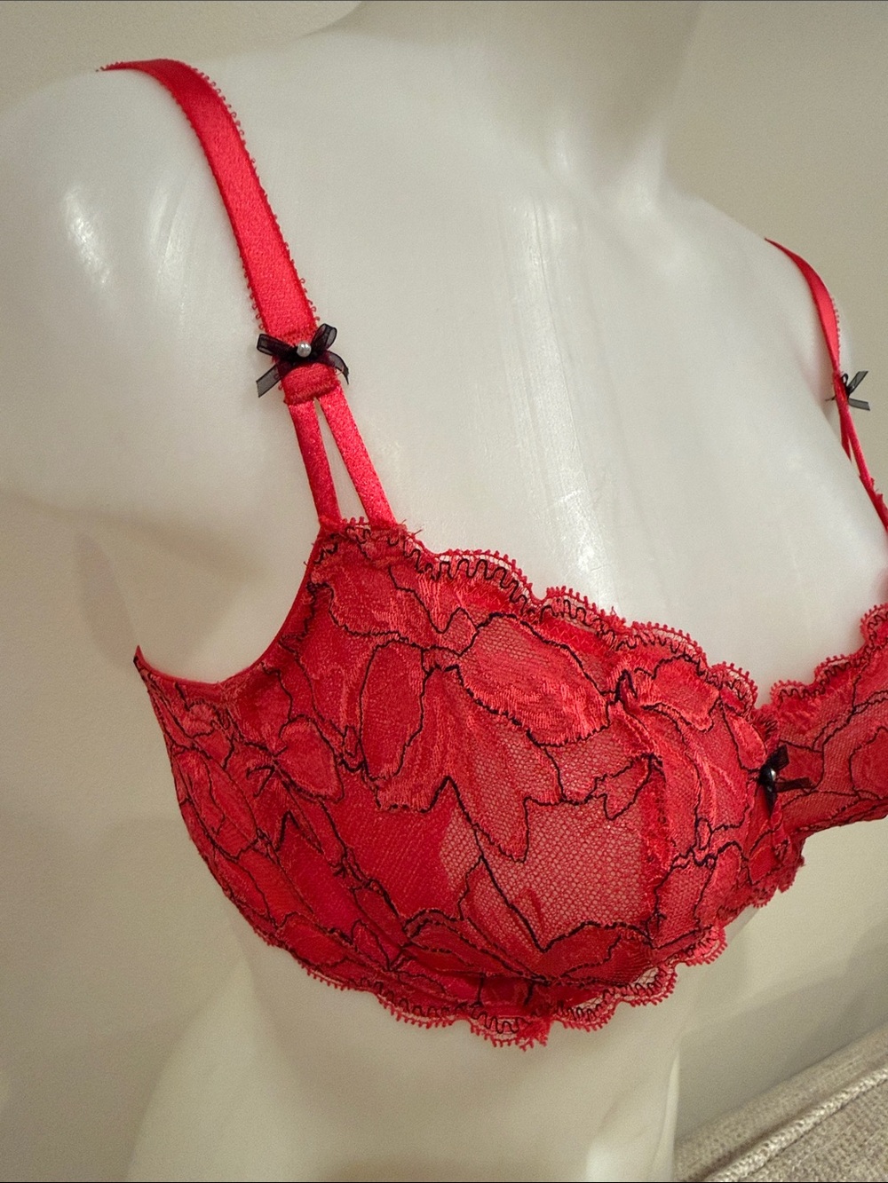 Victoria's Secret Unlined Demi Bra Red Floral Lace 36C